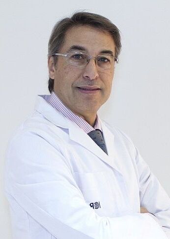 Doctor dermatologo-mikologo Rudi Lahera León